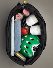 Laden Sie das Bild in den Galerie-Viewer, Padded Tote Bag Large I Leo Splashes Navy/Olive