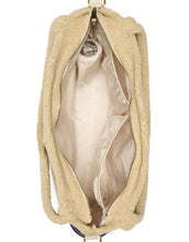 Laden Sie das Bild in den Galerie-Viewer, Wickeltasche I Teddy Ecru