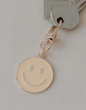 Laden Sie das Bild in den Galerie-Viewer, Schlüsselanhänger I Smiley