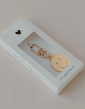 Laden Sie das Bild in den Galerie-Viewer, Schlüsselanhänger I Smiley