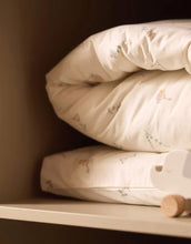 Laden Sie das Bild in den Galerie-Viewer, Holzelefant auf Rädern I Jungle Jambo