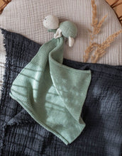 Laden Sie das Bild in den Galerie-Viewer, Kuscheltuch Schildkröte I Mint