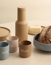 Laden Sie das Bild in den Galerie-Viewer, Porzellan Becher Favourite Cup I Relax