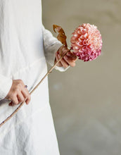 Laden Sie das Bild in den Galerie-Viewer, Kunstblume Chrysantemum Stiel I Rose