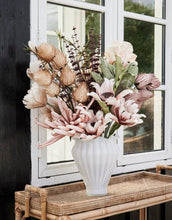 Laden Sie das Bild in den Galerie-Viewer, Kunstblume Happia Distel 30cm I Natur