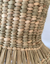 Laden Sie das Bild in den Galerie-Viewer, Lampenschirm Rami I Natur