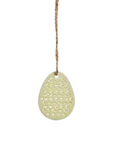 Laden Sie das Bild in den Galerie-Viewer, Hängedekoration Osterei Dehlia I Gelb