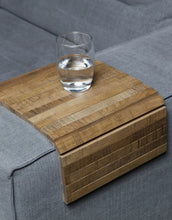 Laden Sie das Bild in den Galerie-Viewer, Flexibles Sofatablett I Eiche Antik-Finish