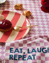 Laden Sie das Bild in den Galerie-Viewer, Stoffserviette Josephine I Eat, Love, Repeat