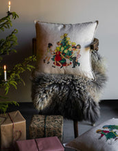 Laden Sie das Bild in den Galerie-Viewer, Kissenbezug Bullerbü I Chapter 1