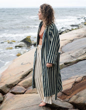 Laden Sie das Bild in den Galerie-Viewer, Bademantel Naram I Seafoam/Deep Teal