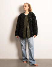 Laden Sie das Bild in den Galerie-Viewer, Bomber Wendejacke I Olive/Leo Navy-Olive