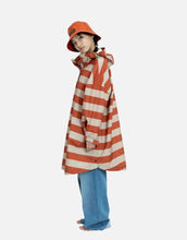 Laden Sie das Bild in den Galerie-Viewer, Raincoat Kids I Bold Stripes Cinnamon/Latte