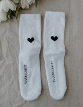 Laden Sie das Bild in den Galerie-Viewer, Socken I Herz Schwarz