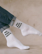 Laden Sie das Bild in den Galerie-Viewer, Socken I No Bad Days