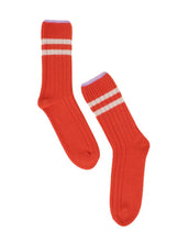 Laden Sie das Bild in den Galerie-Viewer, Popeia Stricksocken Wolle I Rot