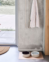 Laden Sie das Bild in den Galerie-Viewer, Hunde Futtermatte Koko I Camel