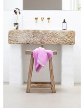 Laden Sie das Bild in den Galerie-Viewer, Handtuch 50x80cm I Soft Fuchsia