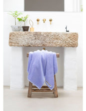 Laden Sie das Bild in den Galerie-Viewer, Badehandtuch 70x140cm I Lavender Blue