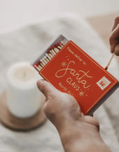 Laden Sie das Bild in den Galerie-Viewer, Streichhölzer I Santa Claus