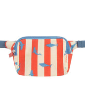 Laden Sie das Bild in den Galerie-Viewer, Bauchtasche I Shark