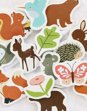 Laden Sie das Bild in den Galerie-Viewer, Badespielzeug I Waldfreunde