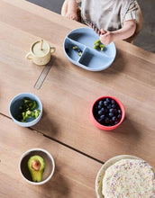 Laden Sie das Bild in den Galerie-Viewer, Schale mit Saugnapf Enkei I Beige