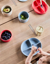 Laden Sie das Bild in den Galerie-Viewer, Schale mit Saugnapf Enkei I Beige