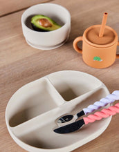 Laden Sie das Bild in den Galerie-Viewer, Teller mit Saugnapf Enkei I Vanilla