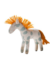 Laden Sie das Bild in den Galerie-Viewer, Kuscheltier Pferd I Klein mit Punkten