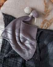 Laden Sie das Bild in den Galerie-Viewer, Kuscheltuch Schildkröte I Flieder