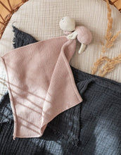 Laden Sie das Bild in den Galerie-Viewer, Kuscheltuch Schildkröte I Rosa