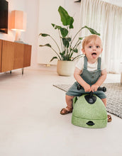 Laden Sie das Bild in den Galerie-Viewer, 3in1 Babyroller My First I Olive