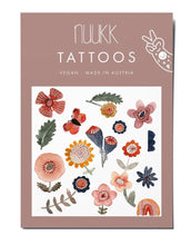 Laden Sie das Bild in den Galerie-Viewer, Tattoos I Blumenfeld
