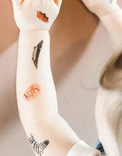 Laden Sie das Bild in den Galerie-Viewer, Tattoos I Yay