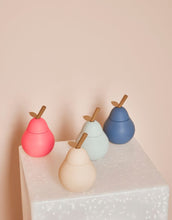 Laden Sie das Bild in den Galerie-Viewer, Trinkbecher Pear I Cherry Red