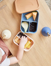 Laden Sie das Bild in den Galerie-Viewer, Trinkbecher Pear I Cherry Red