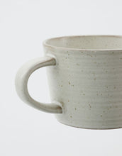 Laden Sie das Bild in den Galerie-Viewer, Kaffeetasse mit Untertasse Pion I Grau/Weiß