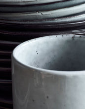 Laden Sie das Bild in den Galerie-Viewer, Krug Aufbewahrung I Rustic