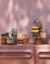 Laden Sie das Bild in den Galerie-Viewer, Krug 70's I Shell