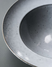 Laden Sie das Bild in den Galerie-Viewer, Pasta Teller Rustic I Grau/Blau