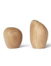 Laden Sie das Bild in den Galerie-Viewer, Salz- und Pfefferstreuer Cairn 2er-Set I Oak