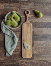 Laden Sie das Bild in den Galerie-Viewer, Schneidebrett Eya I 55cm