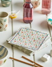 Laden Sie das Bild in den Galerie-Viewer, Serviette I Cherry/Rose