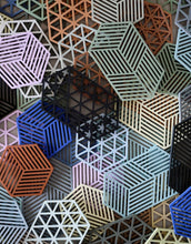 Laden Sie das Bild in den Galerie-Viewer, Untersetzer Triangles I Almond