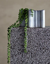 Laden Sie das Bild in den Galerie-Viewer, Kunstpflanze Pearl I Grün