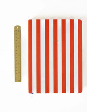 Laden Sie das Bild in den Galerie-Viewer, Notizbuch I Fabrique Stripes/Orange