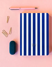 Laden Sie das Bild in den Galerie-Viewer, Notizbuch I Travel Notes