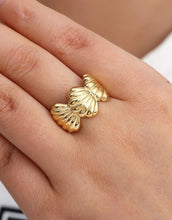 Laden Sie das Bild in den Galerie-Viewer, Ring Three Shells I Gold