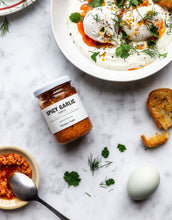 Laden Sie das Bild in den Galerie-Viewer, Spicy Garlic & Chilli